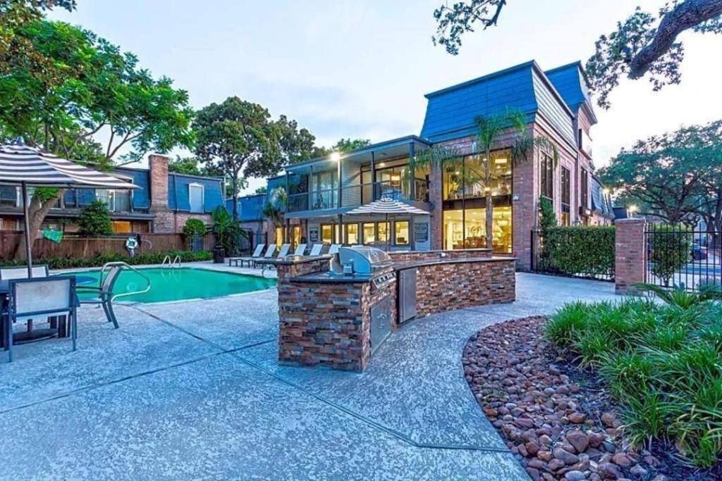 Huge One Bedroom With 2 Queen Size Beds Houston Exteriér fotografie